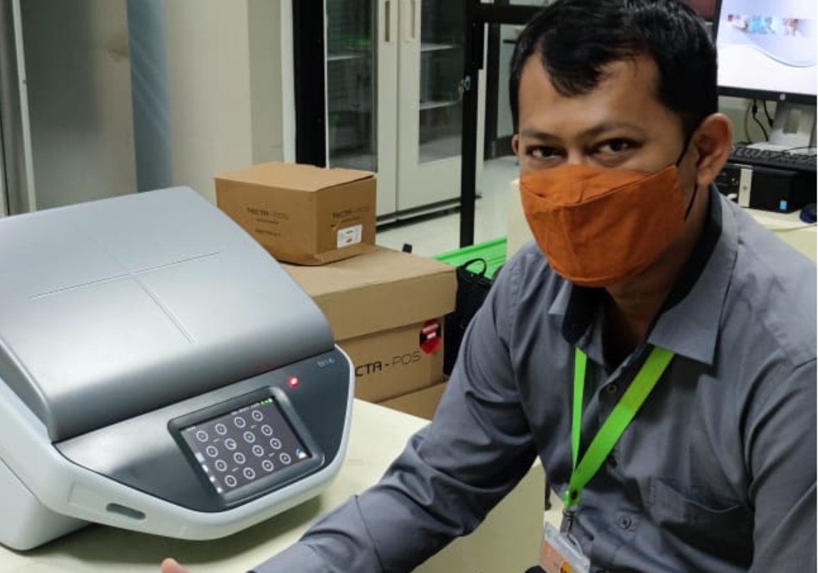 Pendampingan penggunaan alat laboratorium PT Ecosains Hayati